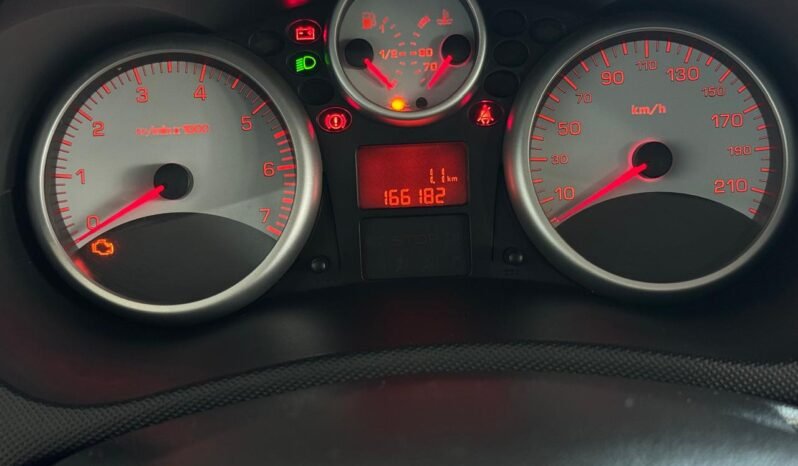 
								PEUGEOT 207 COMPACT XS ALLURE 2015 CON 166.000KM lleno									