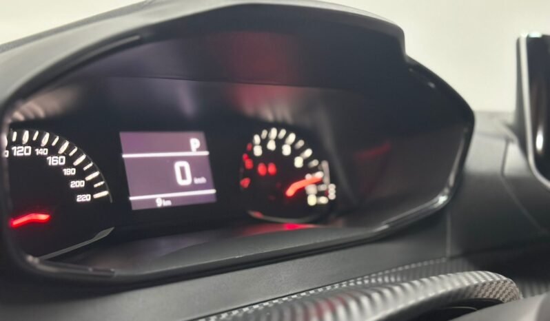 
								PEUGEOT 208 ALLURE 2025 lleno									