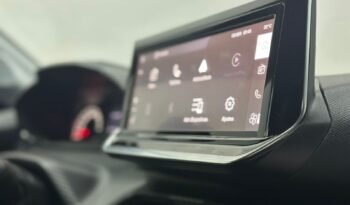 
									PEUGEOT 208 ALLURE 2025 lleno								