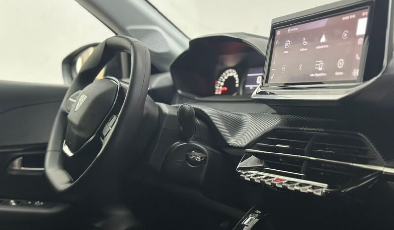 
								PEUGEOT 208 ALLURE 2025 lleno									