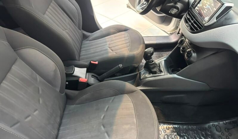 
								PEUGEOT 208 ALLURE 1.6 VTI MT 2017 CON 69.000KM lleno									
