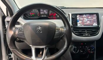
									PEUGEOT 208 ALLURE 1.6 VTI MT 2017 CON 69.000KM lleno								