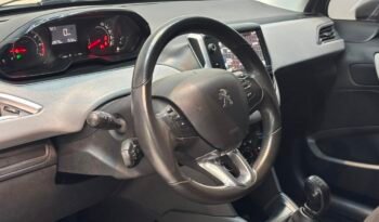
									PEUGEOT 208 ALLURE 1.6 VTI MT 2017 CON 69.000KM lleno								