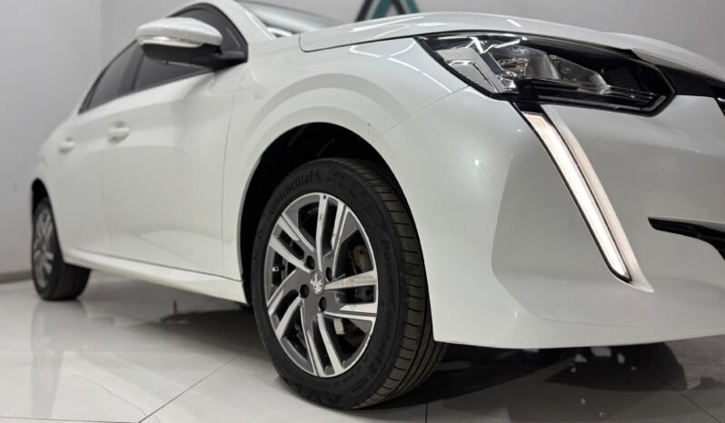 
								PEUGEOT 208 ALLURE 1.6 MT 2020 CON 56.000KM lleno									