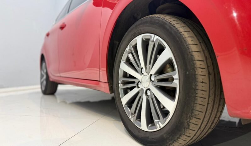 
								PEUGEOT 208 1.6 VTI FELINE MT CON 42.000KM lleno									