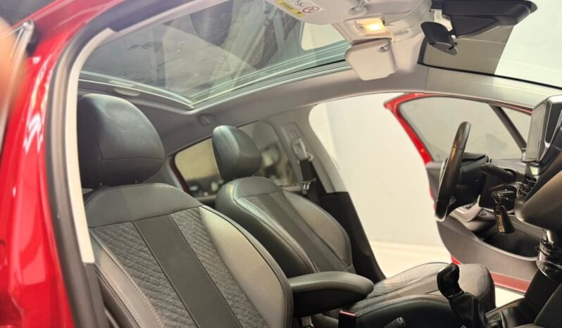 
								PEUGEOT 208 1.6 VTI FELINE MT CON 42.000KM lleno									