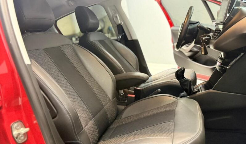 
								PEUGEOT 208 1.6 VTI FELINE MT CON 42.000KM lleno									