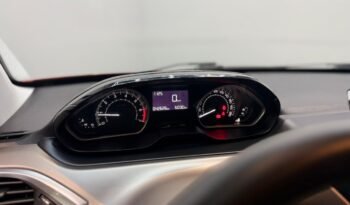 
									PEUGEOT 208 1.6 VTI FELINE MT CON 42.000KM lleno								