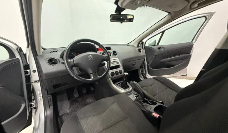 
								PEUGEOT 308 1.6 N ACTIVE 2012 CON 26.000KM lleno									