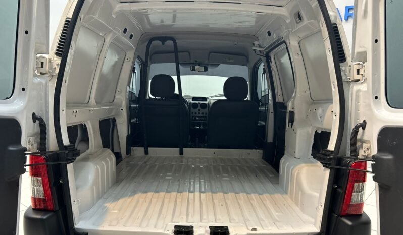 
								CITROEN BERLINGO FURGON 1.6 BUSINESS CON 27.000KM lleno									