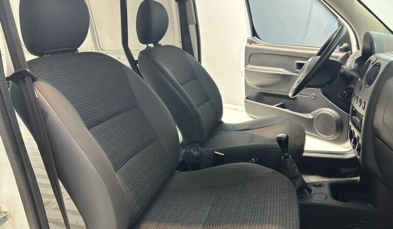 
								CITROEN BERLINGO FURGON 1.6 BUSINESS CON 27.000KM lleno									