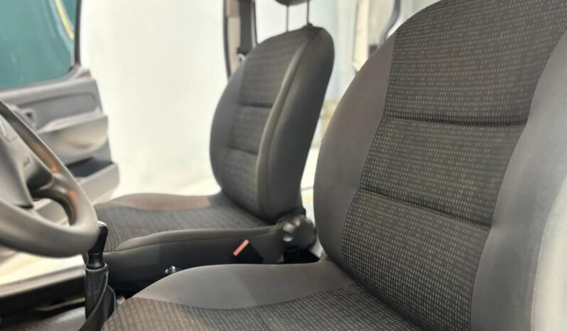 
								CITROEN BERLINGO FURGON HDI 2025 CON 34.000KM lleno									