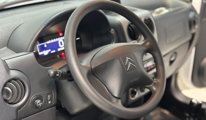 
								CITROEN BERLINGO FURGON HDI 2025 CON 34.000KM lleno									
