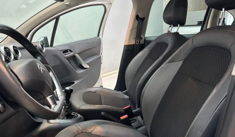 
								CITROEN C3 1.6 VTI EXCLUSIVE 2015 CON 53.000KM lleno									