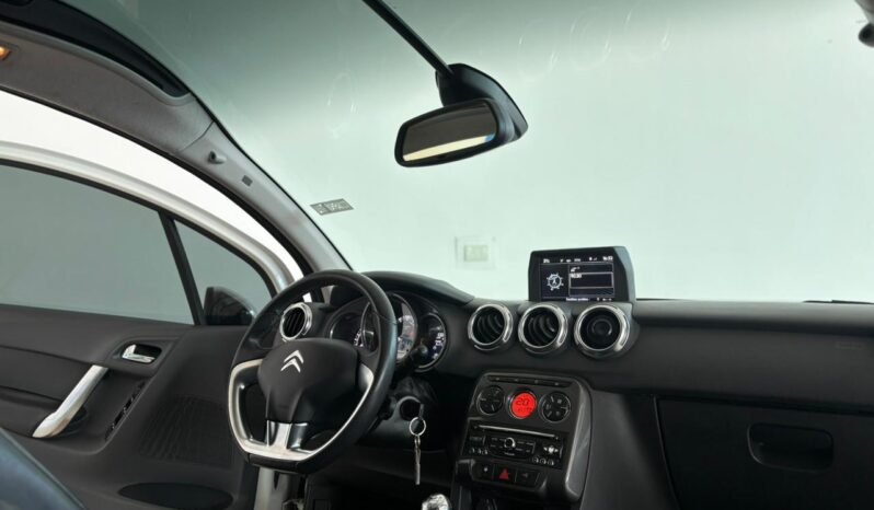
								CITROEN C3 1.6 VTI EXCLUSIVE PACK MY WAY 2015 CON 115.000KM lleno									