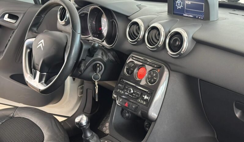 
								CITROEN C3 1.6 VTI EXCLUSIVE PACK MY WAY 2015 CON 115.000KM lleno									