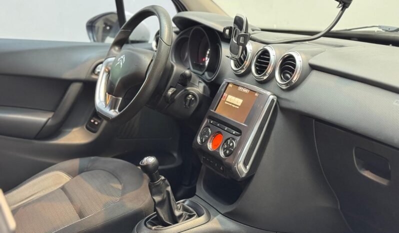 
								CITROEN C3 1.6 VTI TECHNO 2016 CON 106.000KM lleno									