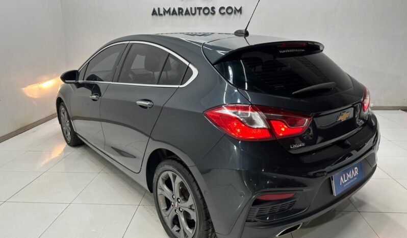 
								CHEVROLET CRUZE LTZ AT 2017 CON 108000KM lleno									