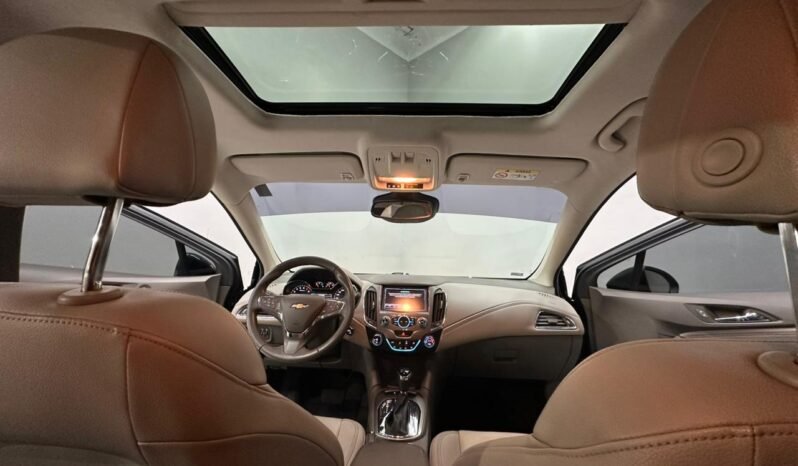 
								CHEVROLET CRUZE LTZ AT 2017 CON 108000KM lleno									