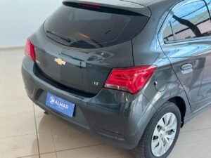 CHEVROLET ONIX LT