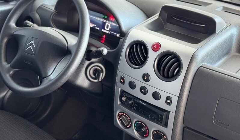 
								CITROEN BERLINGO FURGON HDI 92 BUSINESS 2024 CON 48.000KM lleno									