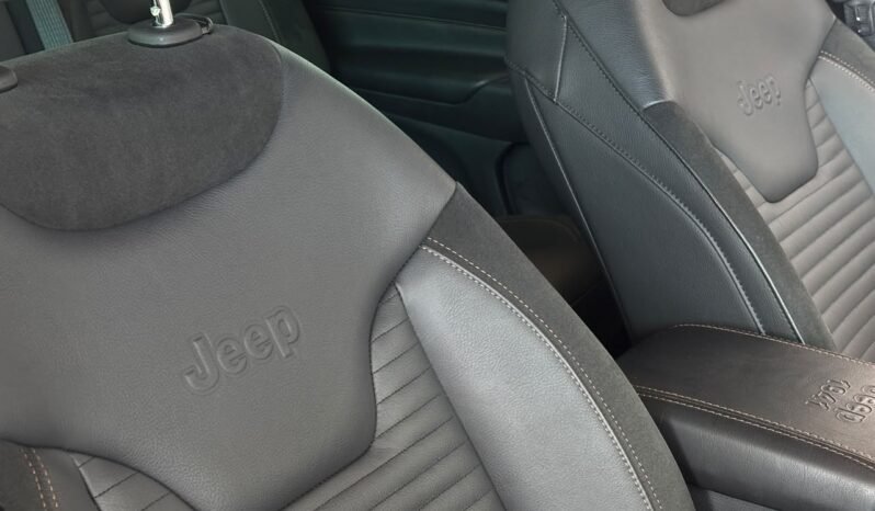 
								JEEP COMMANDER LIMITED T270 AT6 1.3T 2025 CON 15000KM full									
