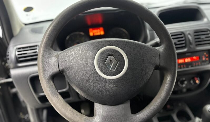 
								RENAULT CLIO MIO 5P DYNAMIQUE  2015 CON 147.000KM lleno									