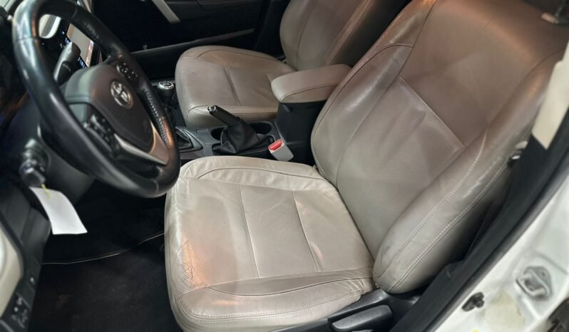 
								TOYOTA COROLLA 1.8 XEI PACK MT 2018 CON 141.000KM lleno									