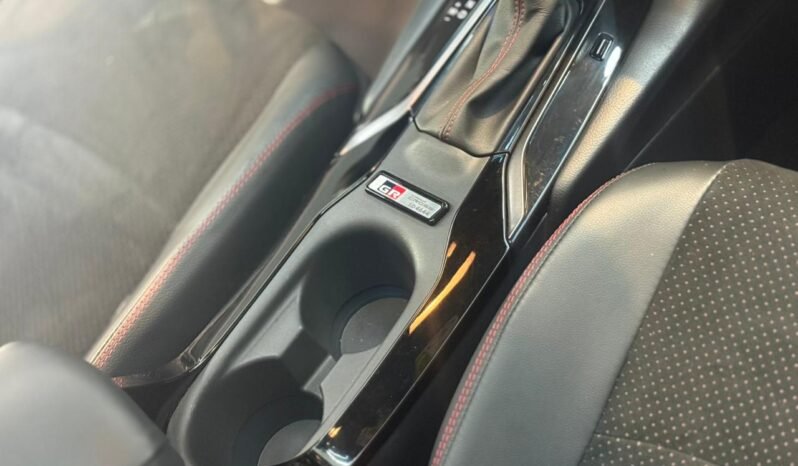 
								TOYOTA COROLLA CROSS GR-SPORT 2.0 CVT 2023 CON 39.000KM lleno									