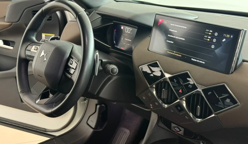 
								DS 3 CROSSBACK PURETECH 155 SO CHIC AT8 MY21 2021 CON 39.000KM full									
