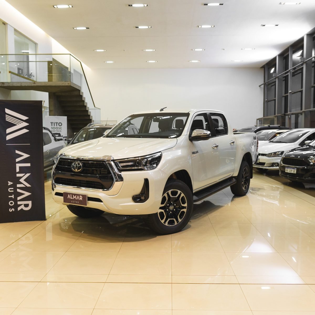 TOYOTA HILUX 4X4 DC SRX 2.8TDI 6 MT