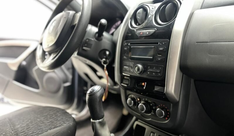 
								RENAULT DUSTER CONFORT PLUS 1.6 4X2 2013 CON 112.000KM lleno									