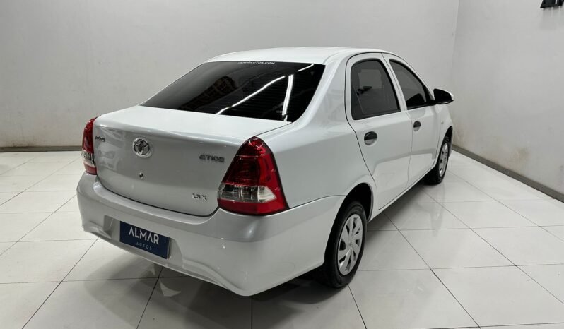 
								TOYOTA ETIOS 1.5 X MT 4P 2022 CON 29.000KM lleno									