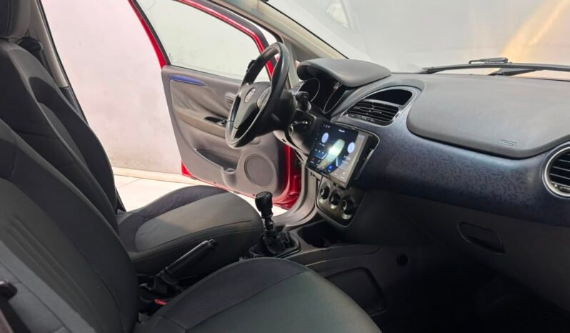 
								FIAT PUNTO 1.4 ATTRACTIVE 2016 CON 88.000KM lleno									
