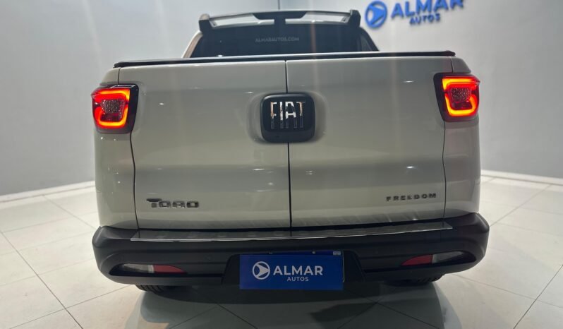 
								FIAT TORO 1.8 FREEDOM AT 4X2 CON 20.000KM lleno									