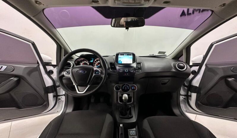 
								FORD FIESTA SE 2018 103000KM lleno									