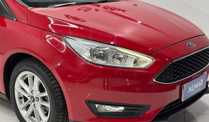 
								FORD FOCUS 4P N AT SE 2019 CON 93000KM lleno									