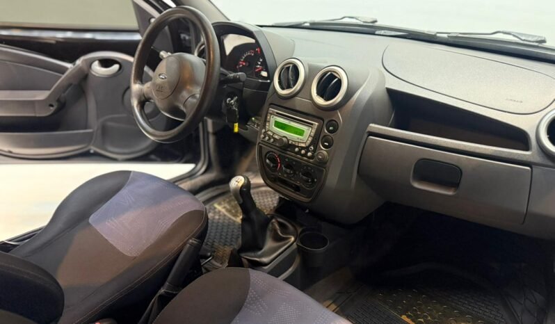 
								FORD KA 1.6 PULSE CON 107.000KM lleno									