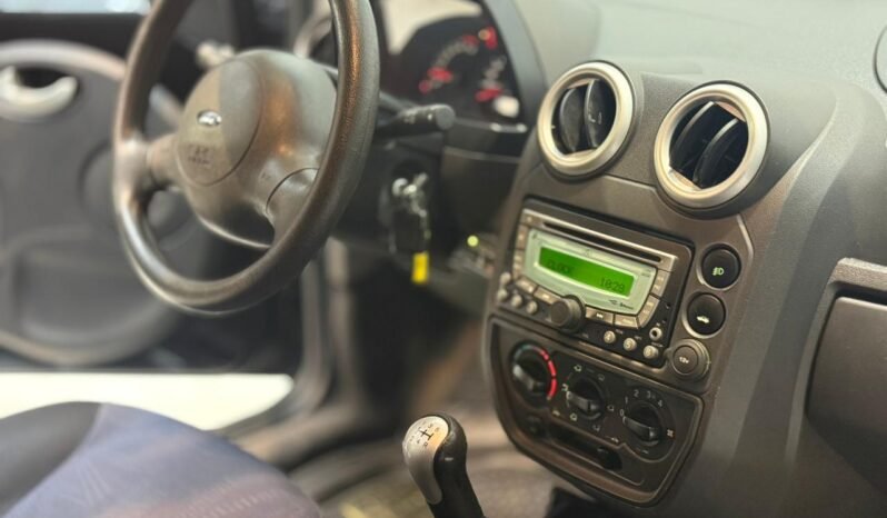 
								FORD KA 1.6 PULSE CON 107.000KM lleno									