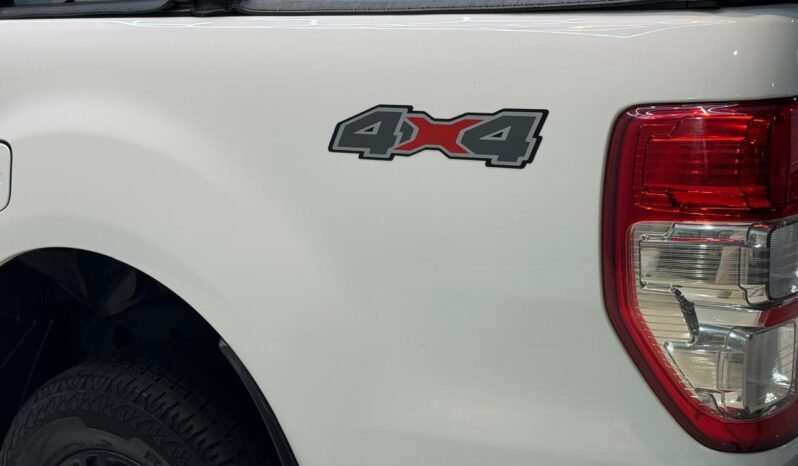 
								FORD RANGER 3.2 DC 4X4 XLT AT 2020 CON 111.000KM lleno									