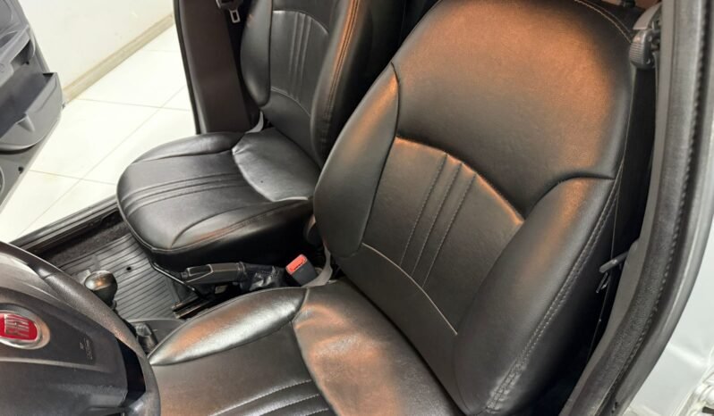 
								FIAT PALIO FIRE TOP 2015 CON 86.000KM lleno									