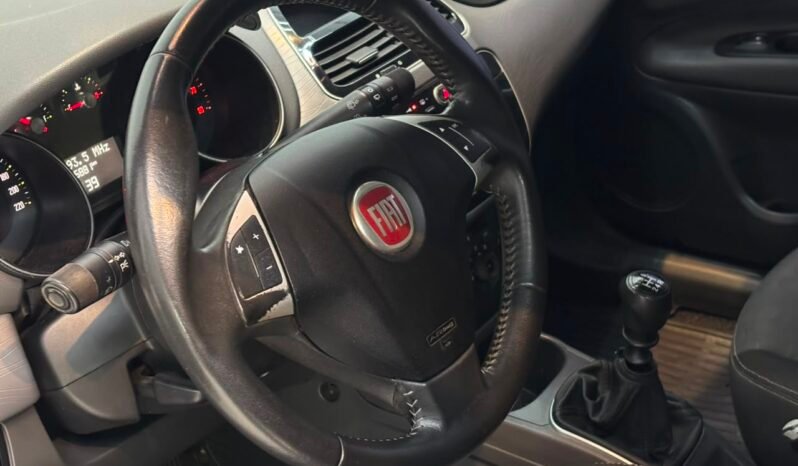 
								FIAT PUNTO ATTRACTIVE 1.4 2016 CON 88.000KM lleno									