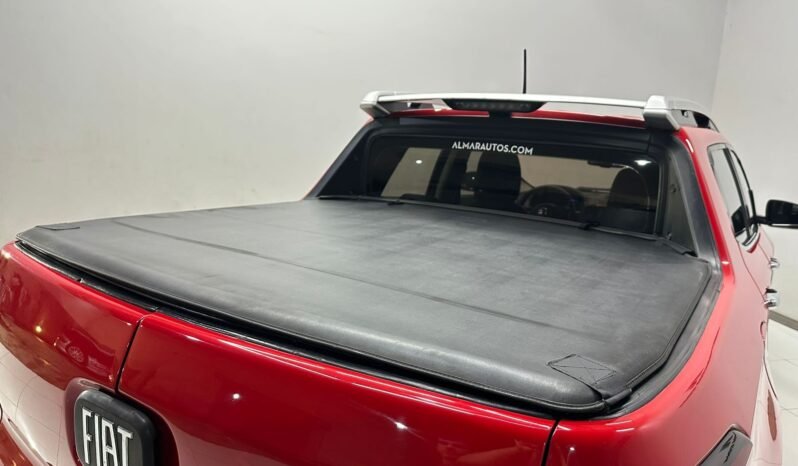 
								FIAT TORO VOLCANO PRE 2.0 DIESEL 4X4 AT9 2017 CON 115.000KM lleno									