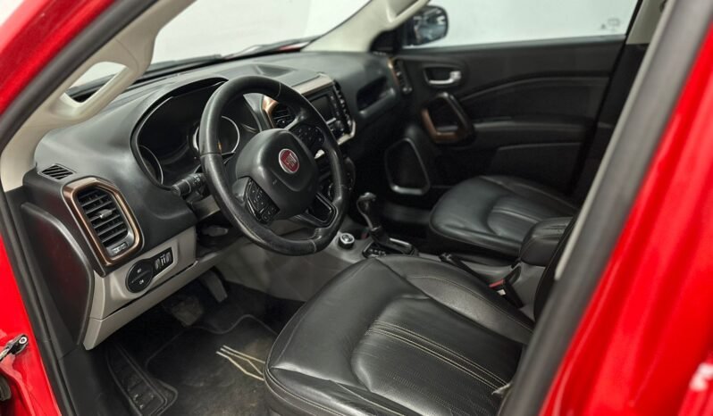 
								FIAT TORO VOLCANO PRE 2.0 DIESEL 4X4 AT9 2017 CON 115.000KM lleno									