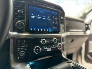 F 150 LARIAT LUXURY 5.9L V8 4X4 AT