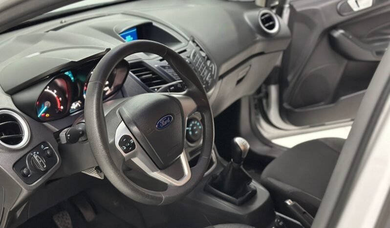 
								FORD FIESTA 1.6 S PLUS 5P 2018 CON 95.000KM lleno									