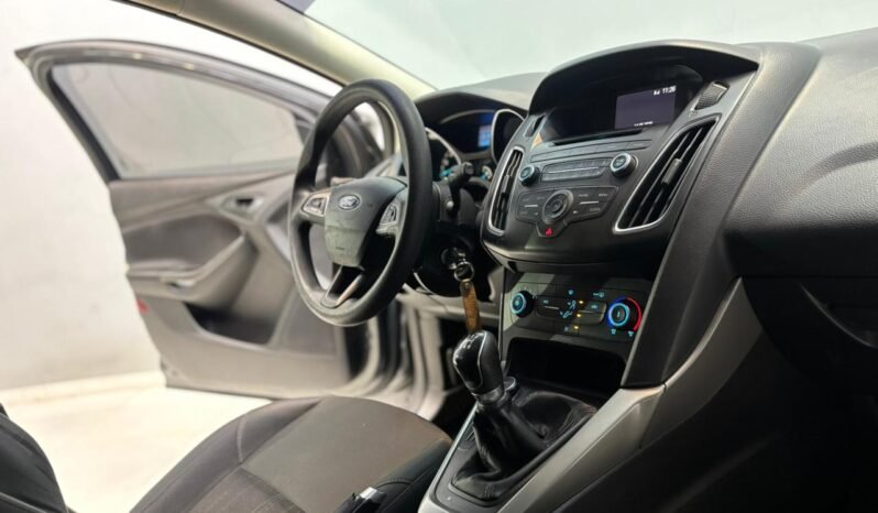 
								FORD FOCUS 1.6 S MT 2019 CON 74.000KM lleno									