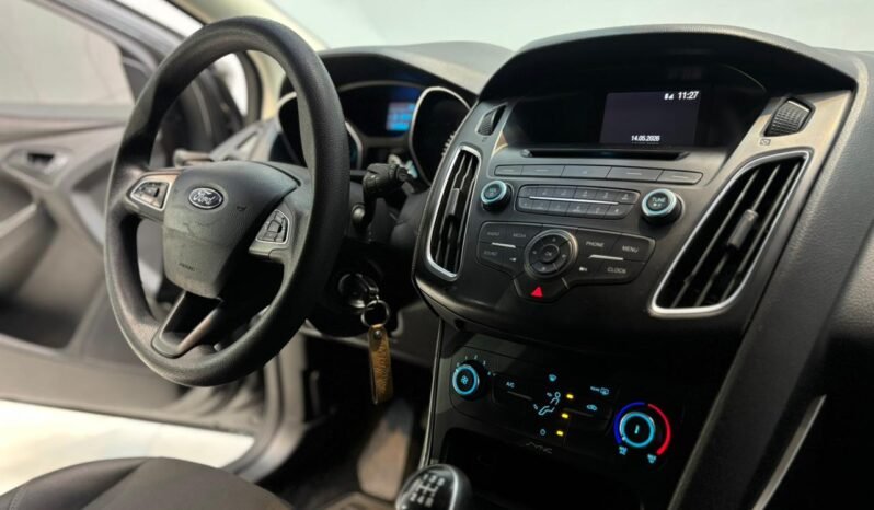 
								FORD FOCUS 1.6 S MT 2019 CON 74.000KM lleno									