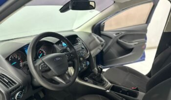 
									FORD FOCUS 5P S 2018 CON 125.000KM lleno								