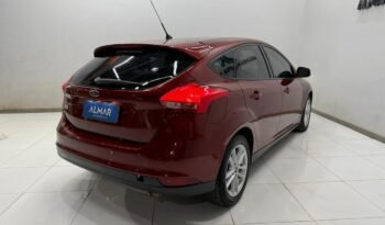 
									FORD FOCUS S 1.6 5P 2017 CON 96.000KM lleno								